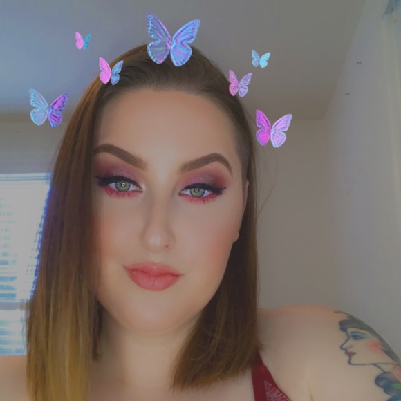 Meet your Posher, Heather - Picture 1 of 1